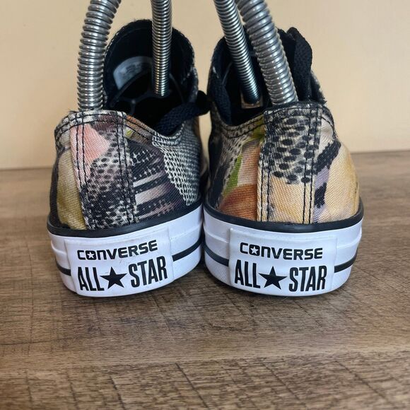 NWOT Converse Chuck Taylor All Star Ox Digital Floral size 5 Women - Picture 2 of 8